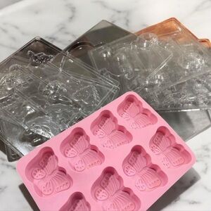CHOCOLATE MOLDS (15)